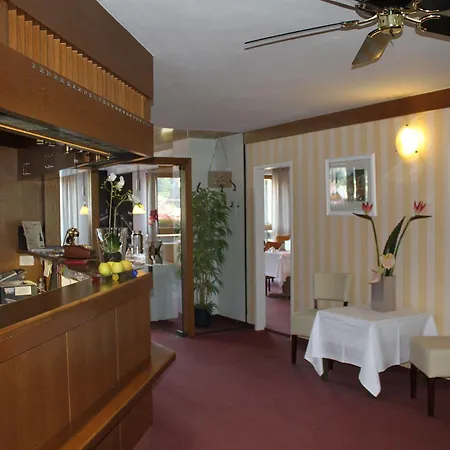 Hotel Stadt 3*